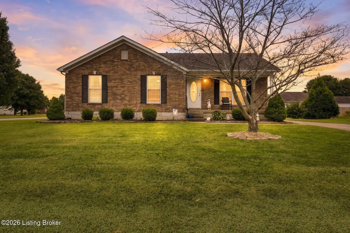 375 Forest Ridge Dr, Mount Washington, KY 40047 - #1