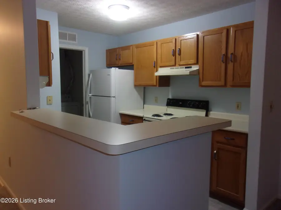 8417 Ambrosse Ln #102, Louisville, KY 40299 - #3