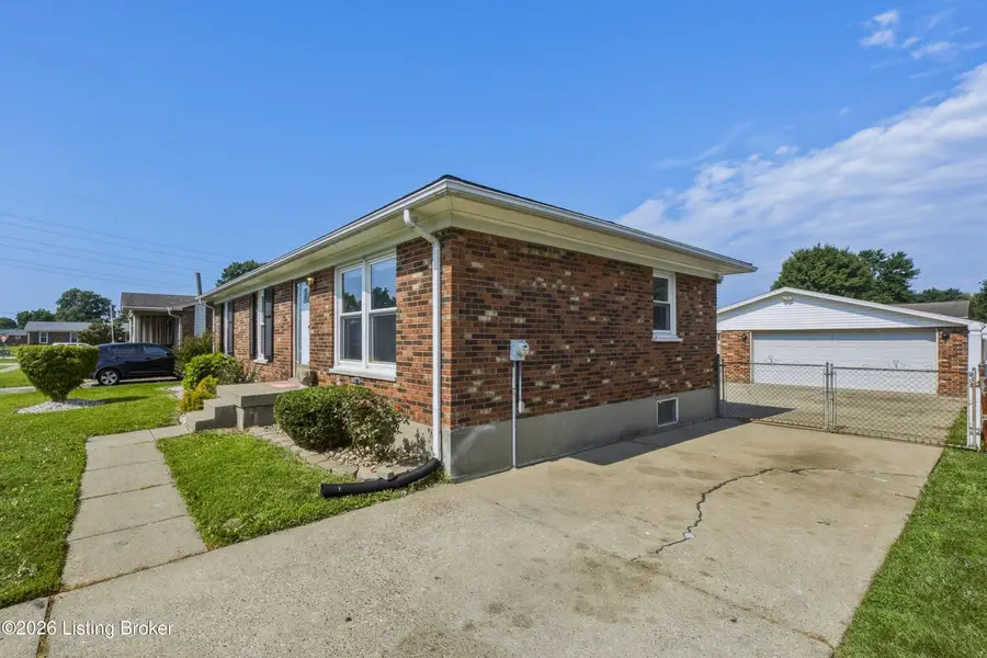 6708 Tamarind Ct, Louisville, KY 40219 - #2