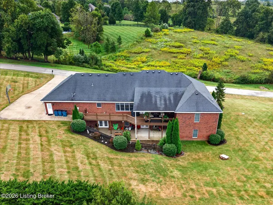 1911 Clarke Pointe Dr, Crestwood, KY 40014 - #3