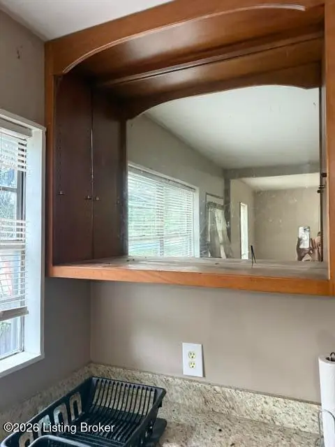 946 Vine St, Louisville, KY 40204 - #3