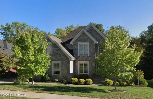 4215 Woodmont Park Ln, Louisville, KY 40245