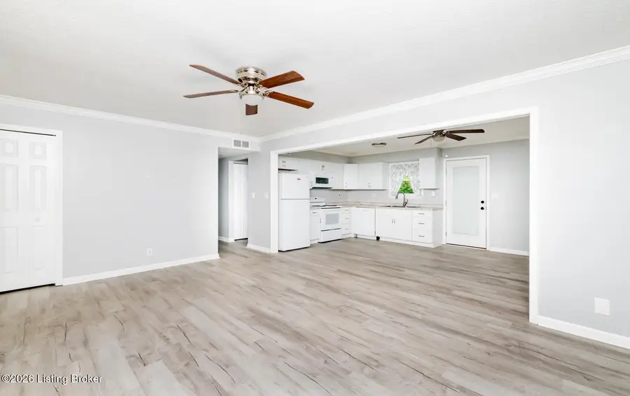 12420 Somerset Dr, Louisville, KY 40229 - #2