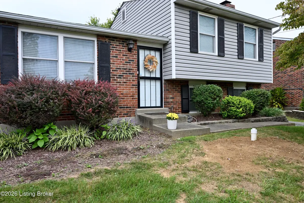 107 Canyon Ct, Louisville, KY 40229 - #1