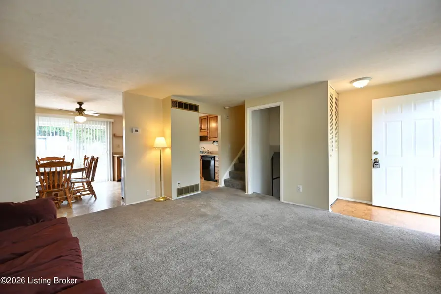 107 Canyon Ct, Louisville, KY 40229 - #3