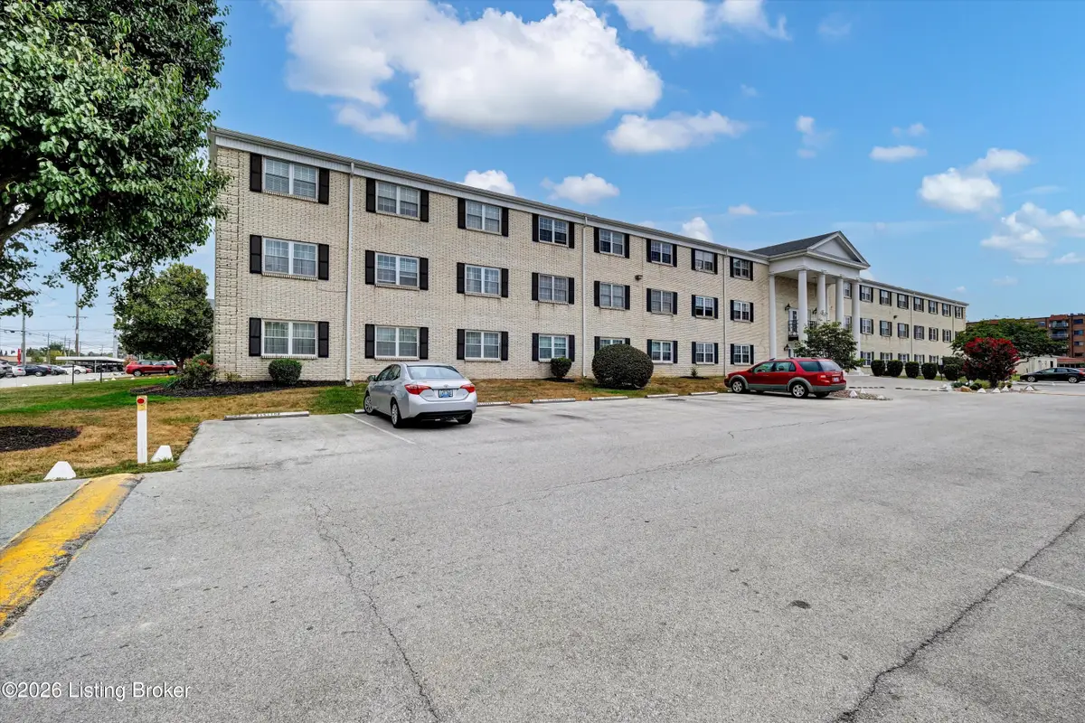 337 El Conquistador Pl, Louisville, KY 40220 - #1