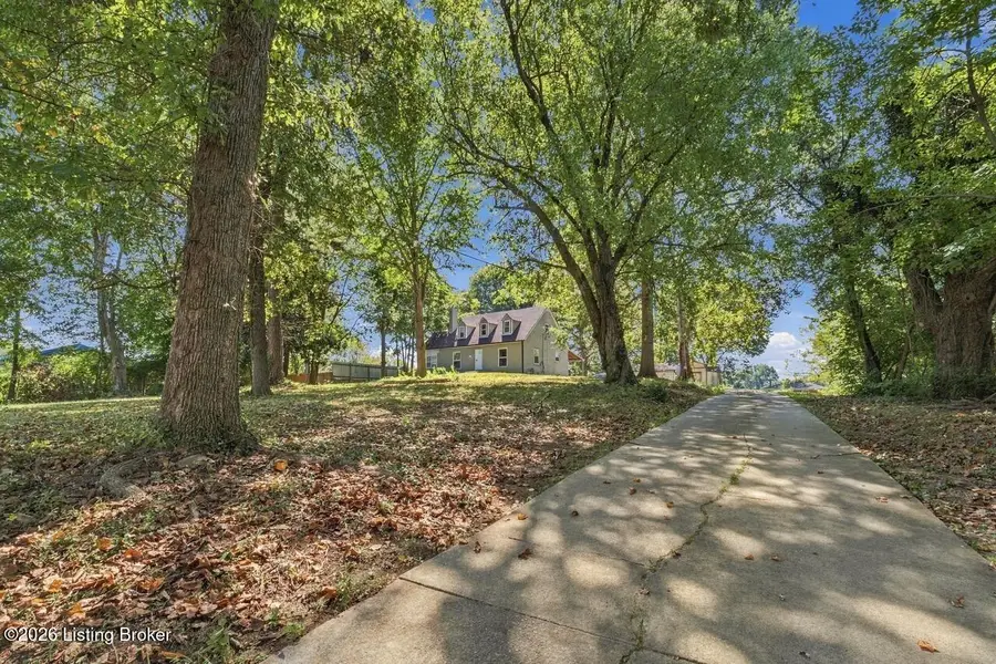 952 Palatka Rd, Louisville, KY 40214 - #2