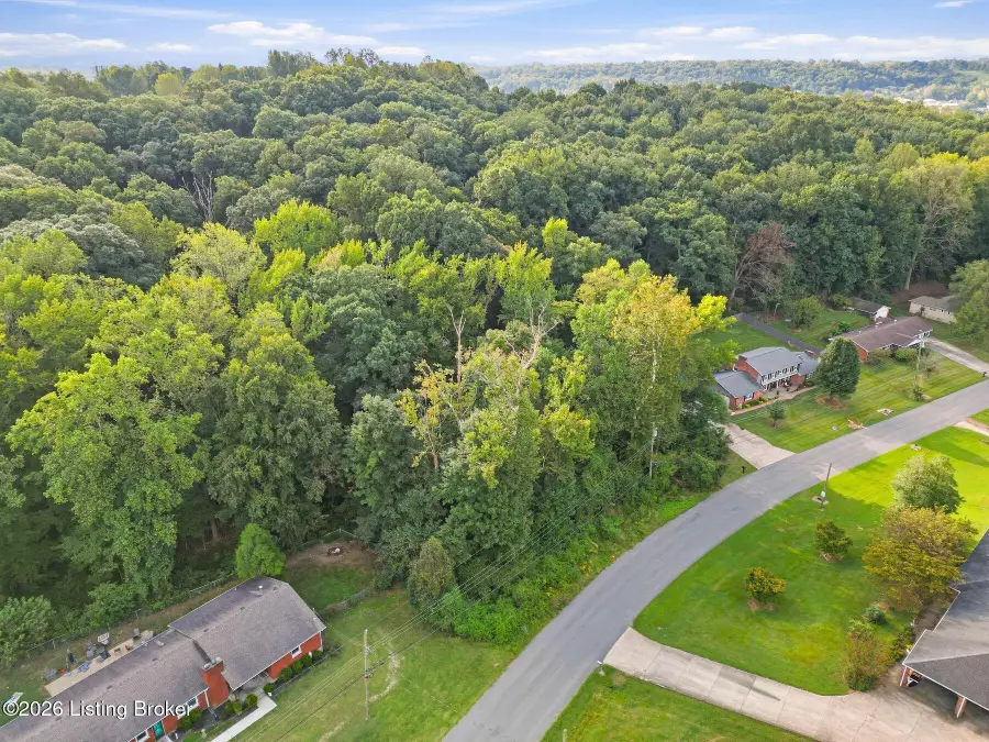 6403 Oak Valley Dr, Louisville, KY 40214 - #2