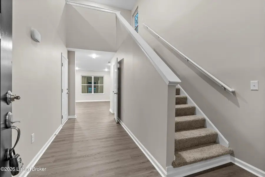 3203 Maldon Ct, Louisville, KY 40216 - #2
