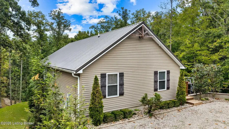 102 Whipperwill Dr, Clarkson, KY 42726 - #3