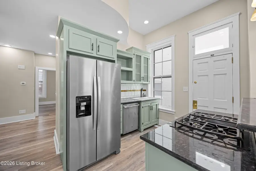 1037 S 4th St #APT 2, Louisville, KY 40203 - #3