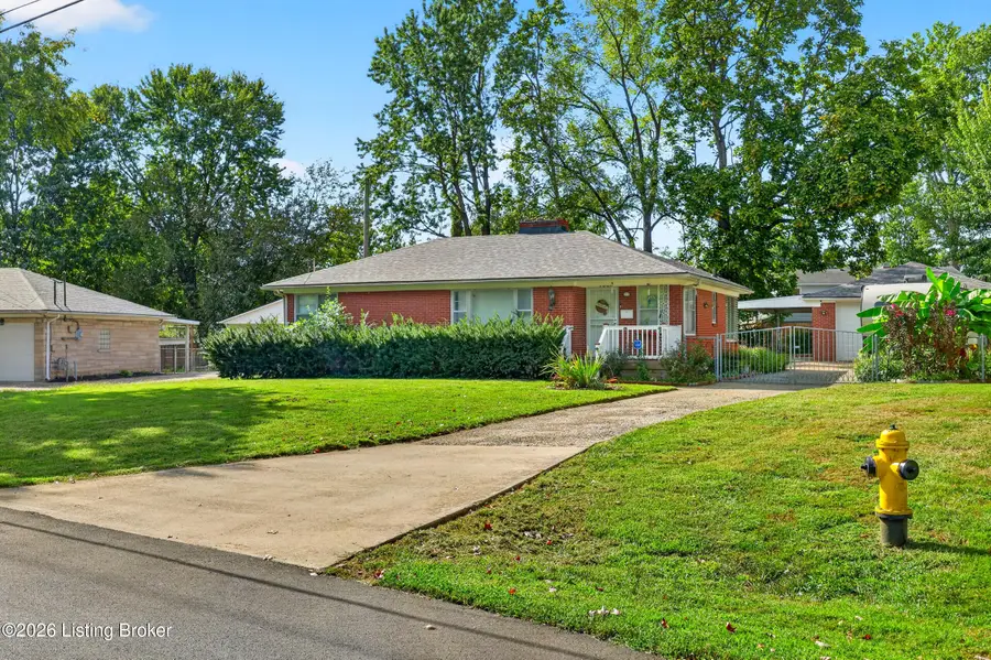 1906 Lampter St, Louisville, KY 40216 - #2