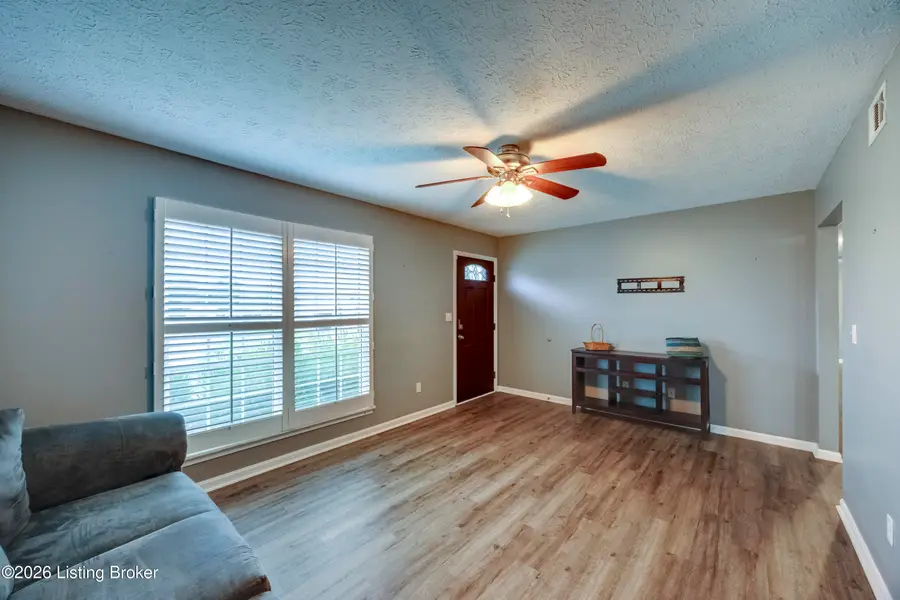 6001 Hickory Tree Rd, Louisville, KY 40291 - #3