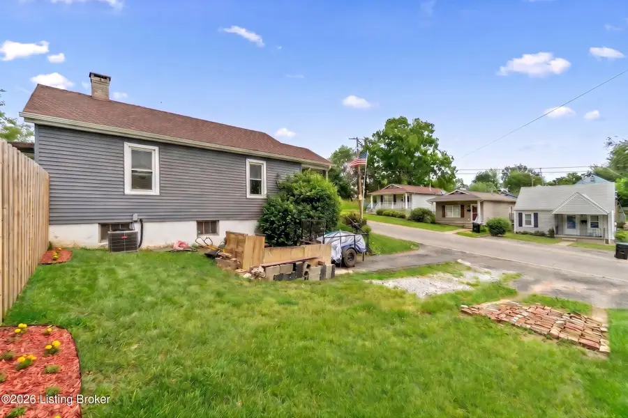 1412 Haskin Ave, Louisville, KY 40215 - #3