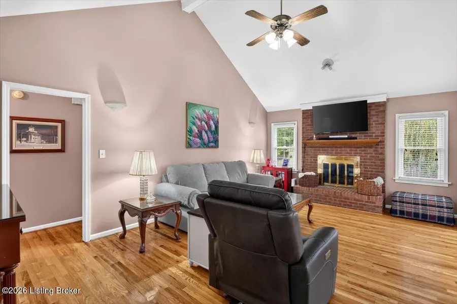 7214 Old North Church Rd, Louisville, KY 40214 - #3