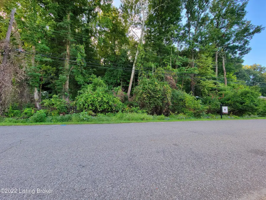 6505 Oak Valley Dr, Louisville, KY 40214 - #3