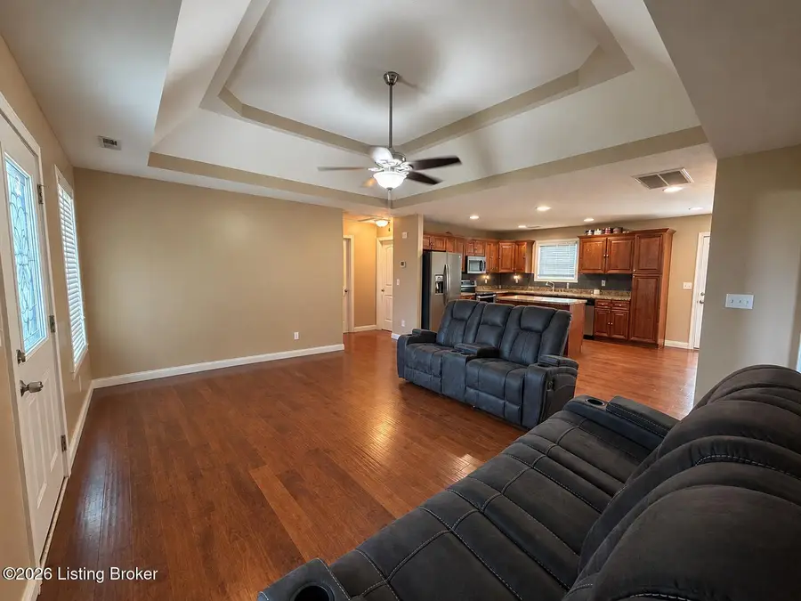 675 Tecumseh Dr, Shepherdsville, KY 40165 - #3