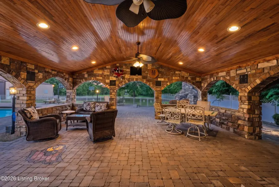 5504 Mount Washington Rd, Louisville, KY 40229 - #3