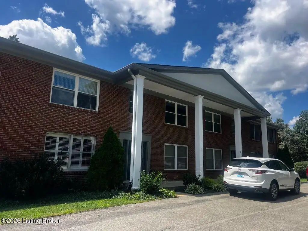 250 Chenoweth Ln #APT 2, Louisville, KY 40207 - #1