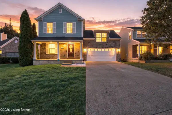 5404 Bannon Crossings Dr, Louisville, KY 40218