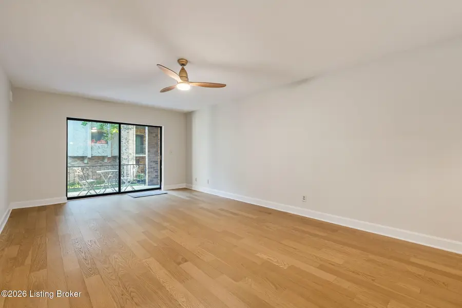 5800 Coach Gate Wynde #APT 291, Louisville, KY 40207 - #3