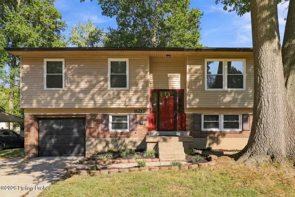 8217 Candleglow Ln, Louisville, KY 40214