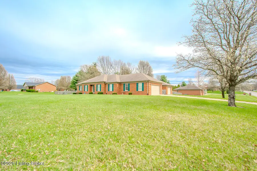 1001 Navajo Dr, Bardstown, KY 40004 - #2