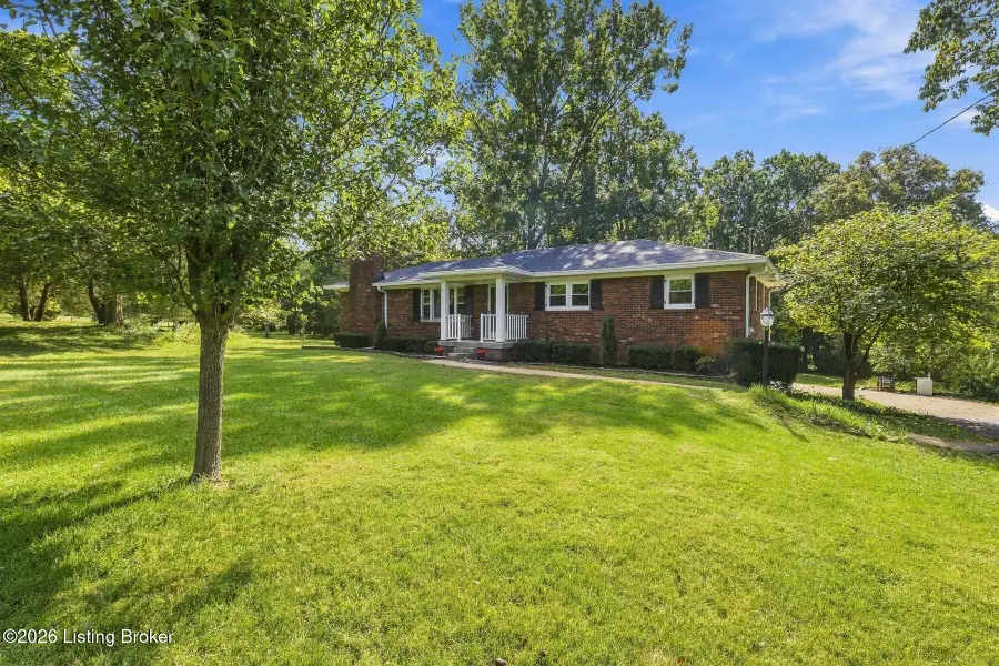 1800 Ironwood Rd, La Grange, KY 40031 - #3