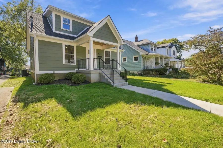 1656 Richmond Dr, Louisville, KY 40205 - #2
