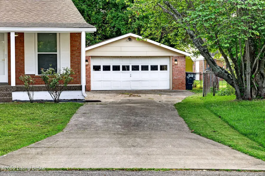 2522 Montpelier Ct, Louisville, KY 40272 - #3