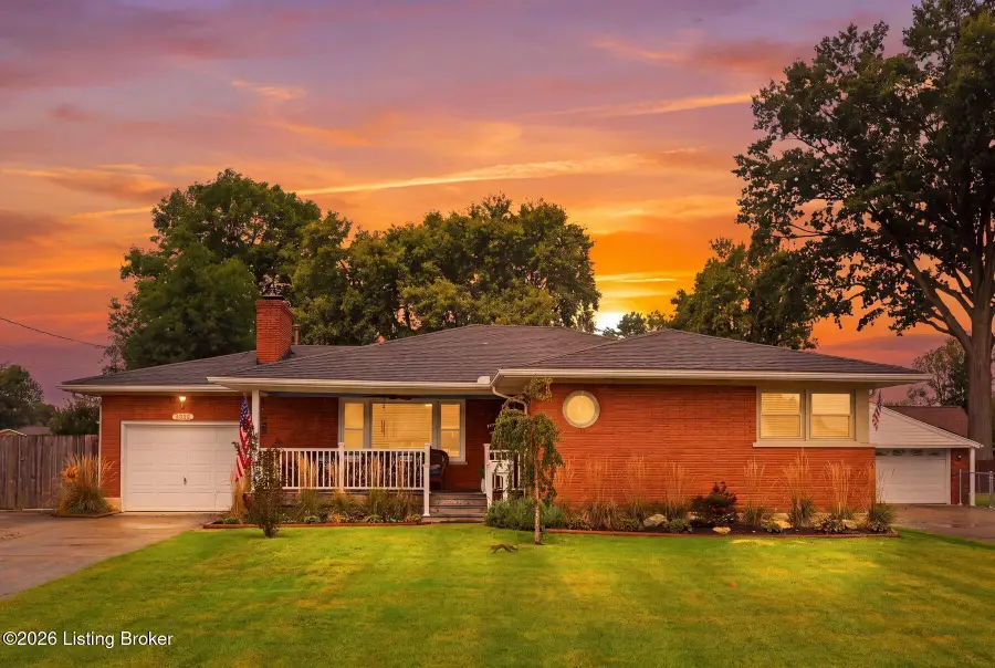 8100 Cedar Brook Dr, Louisville, KY 40219 - #2