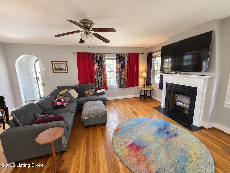 2328 Keswick Blvd, Louisville, KY 40217 - #3