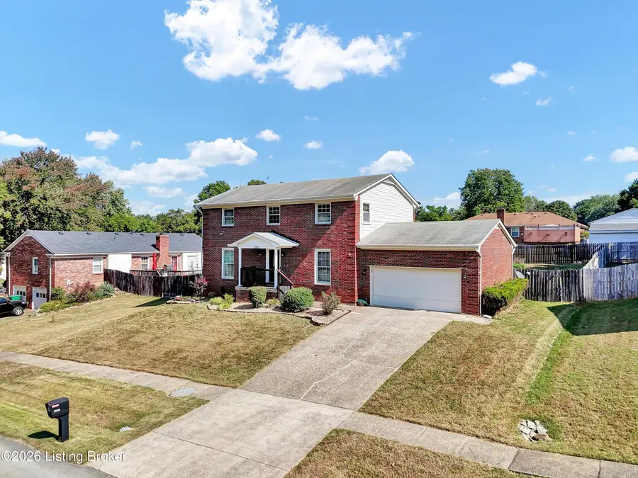 7703 Sunbury Ln, Louisville, KY 40220 - #3