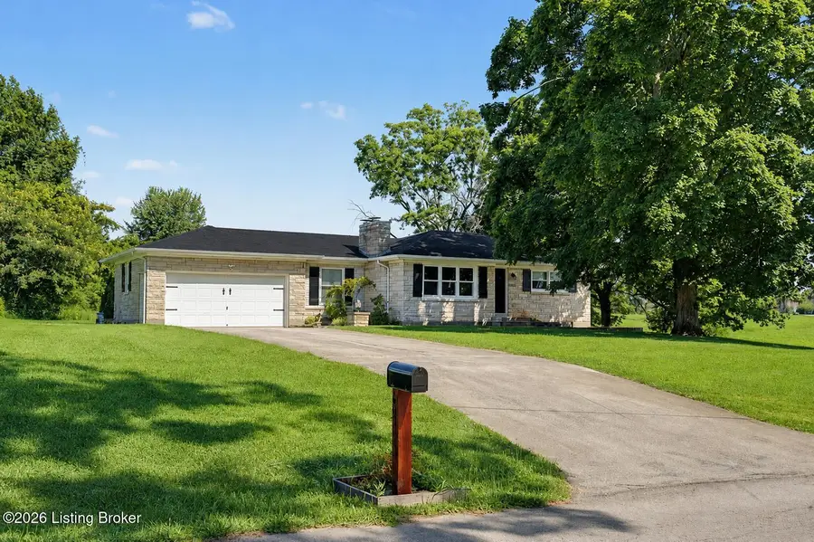 607 Christman Ln, Shepherdsville, KY 40165 - #3