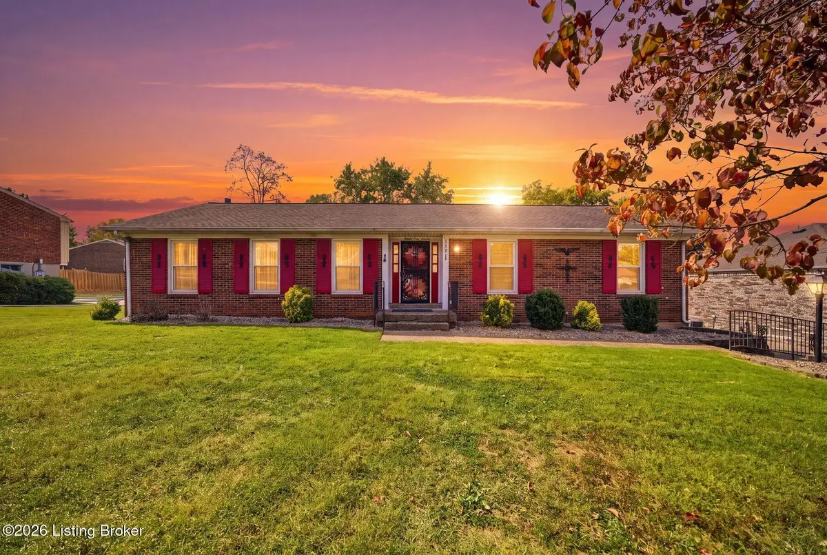 8516 Bronzewing Ct, Jeffersontown, KY 40299 - #1