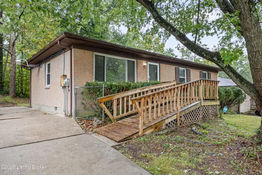 8003 Candleglow Ln, Louisville, KY 40214 - #3