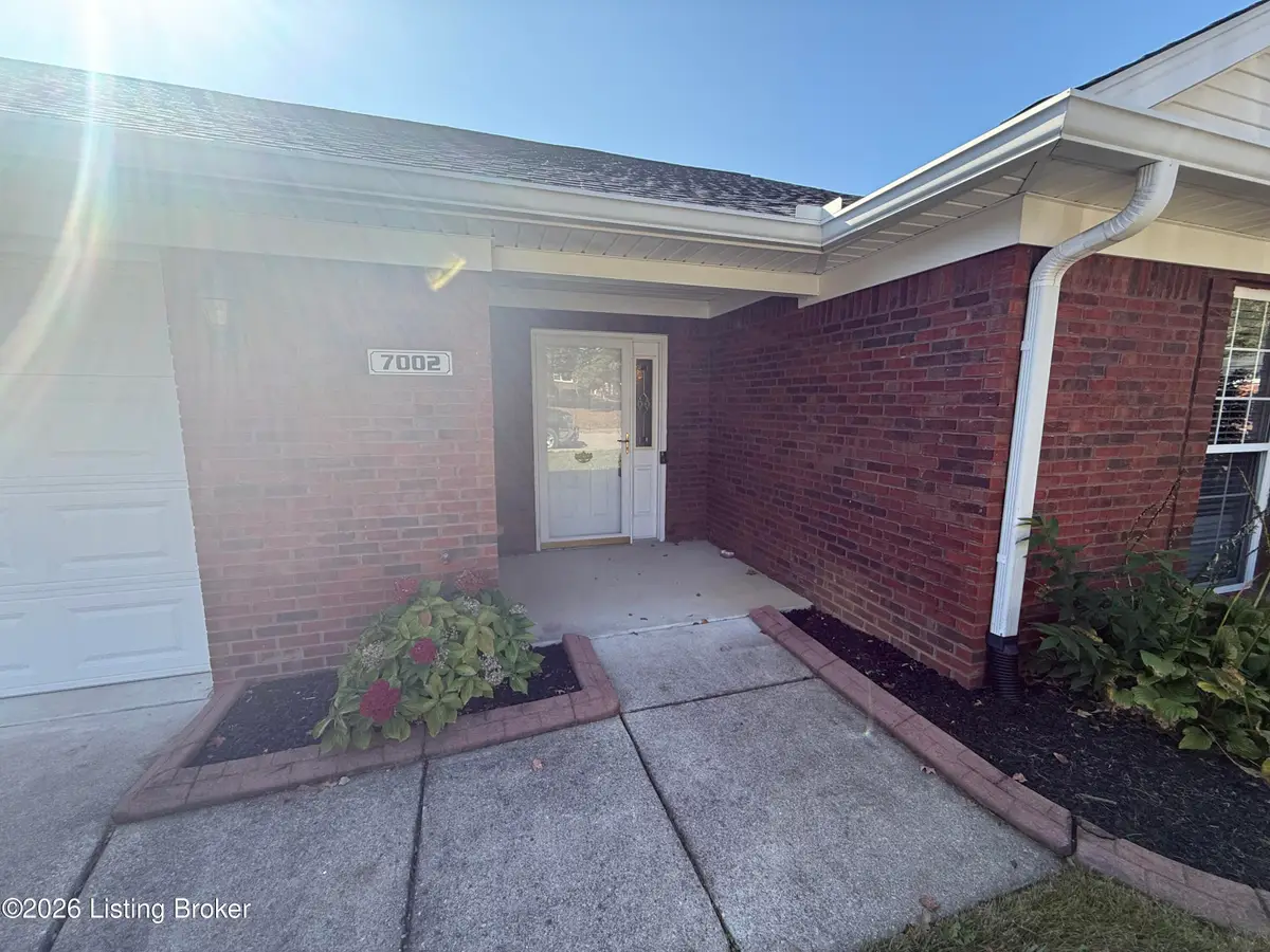 7002 Janes Farm Dr, Louisville, KY 40228 - #1
