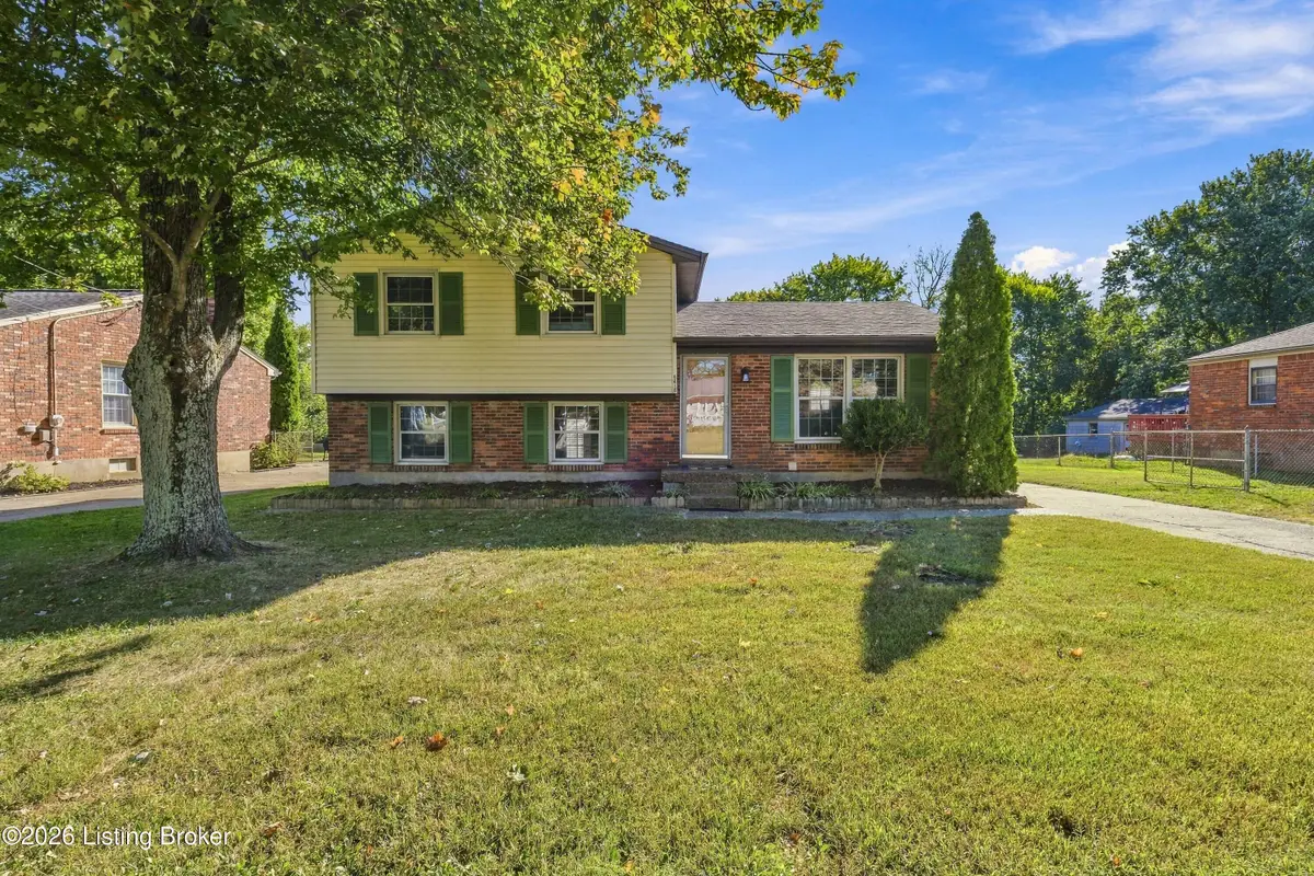9416 Fairground Rd, Louisville, KY 40291 - #1