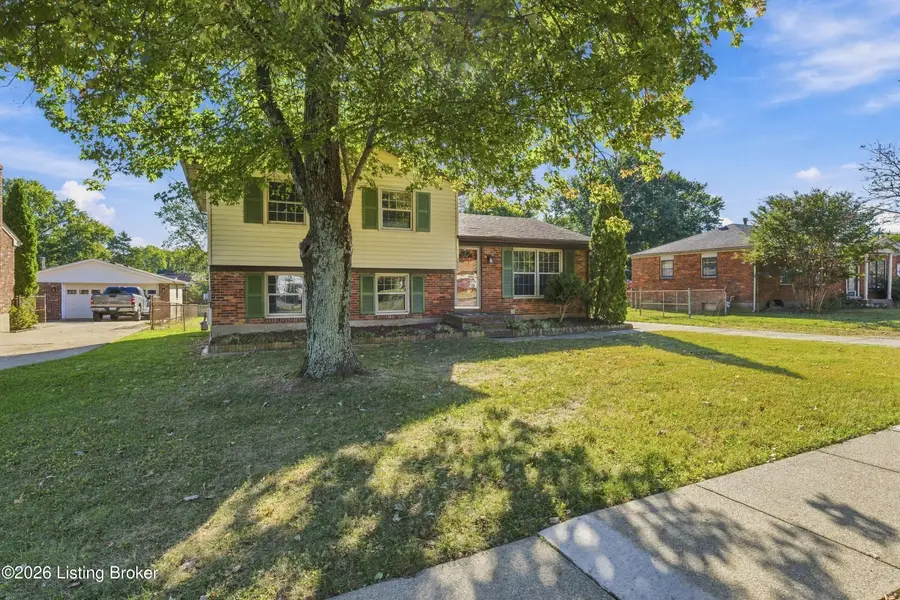 9416 Fairground Rd, Louisville, KY 40291 - #2
