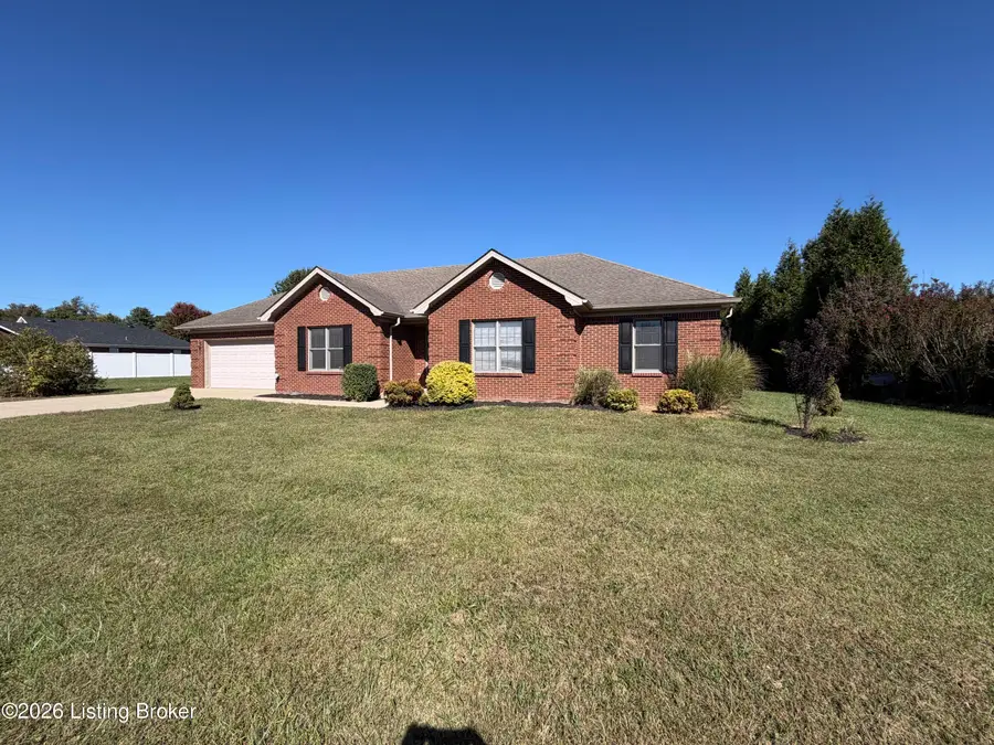 102 Sherman Oaks Dr, Coxs Creek, KY 40013 - #2