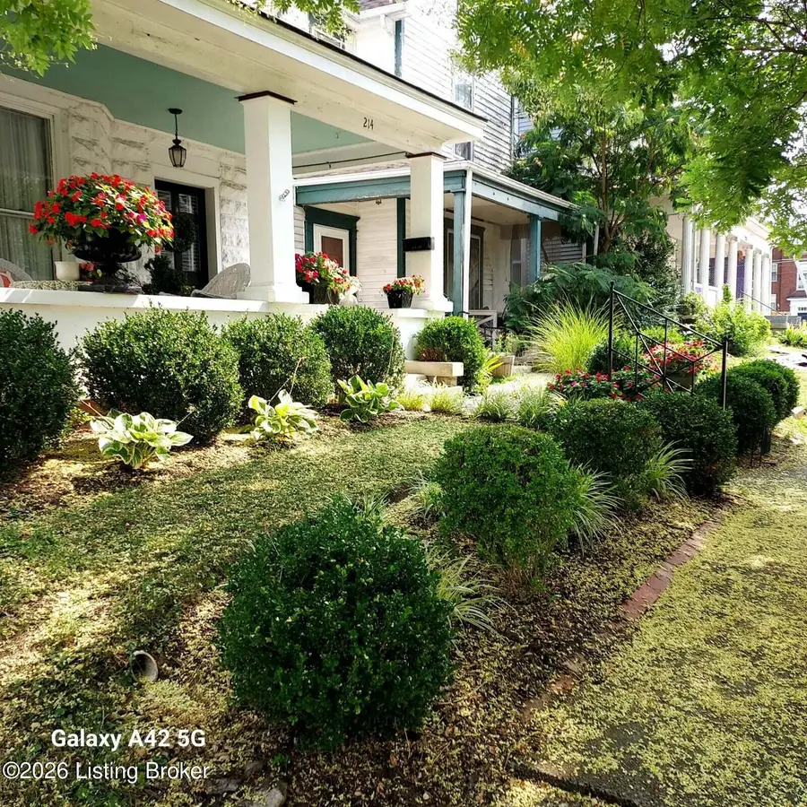 214 W Campbell St, Frankfort, KY 40601 - #2