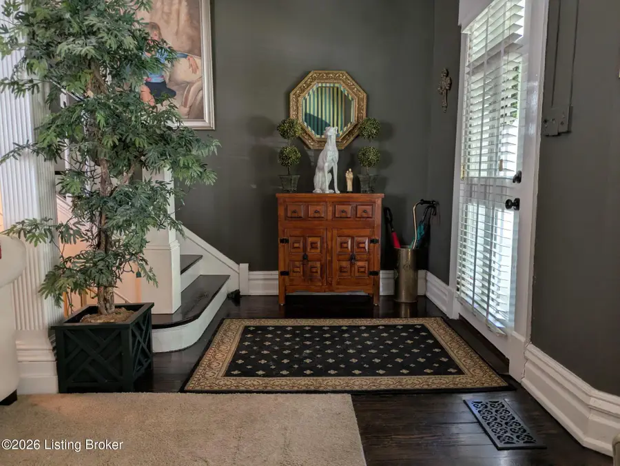 214 W Campbell St, Frankfort, KY 40601 - #3