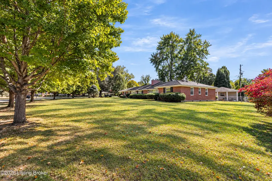 222 Dorchester Rd, Louisville, KY 40223 - #3