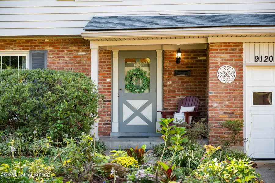 9120 Pine Lake Dr, Louisville, KY 40220 - #3