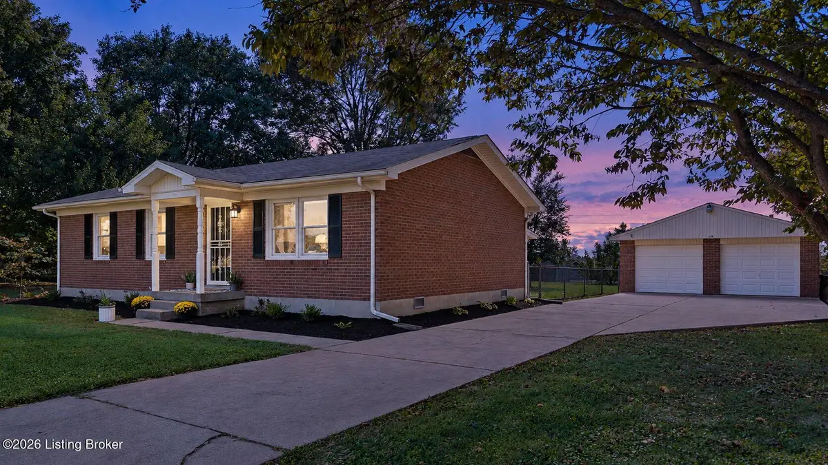 239 Sandra Dr, Mount Washington, KY 40047 - #1