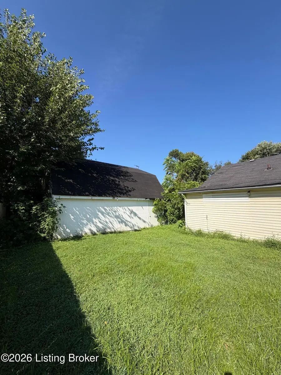 6517 Kenmore Ave, Louisville, KY 40216 - #3
