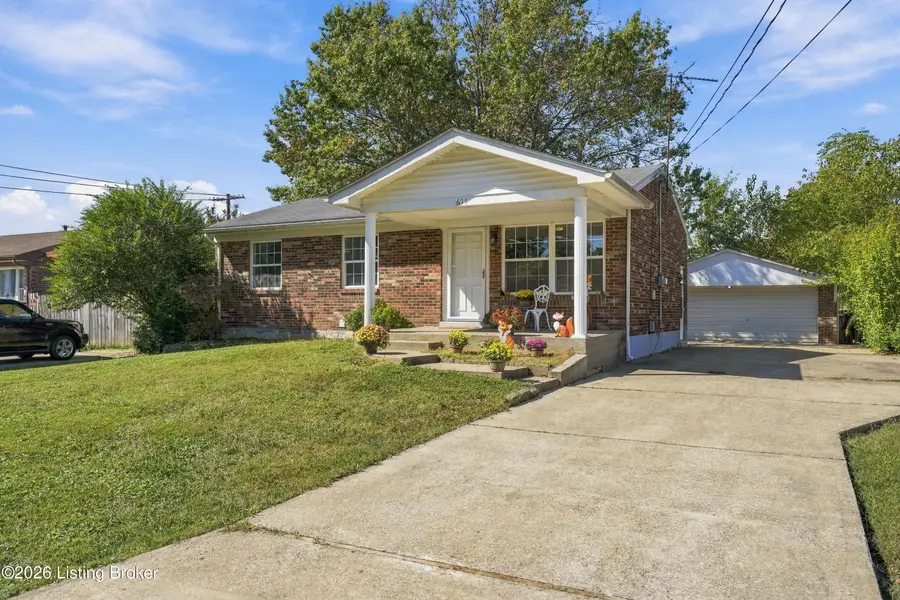 611 Blossom Rd, Louisville, KY 40229 - #2