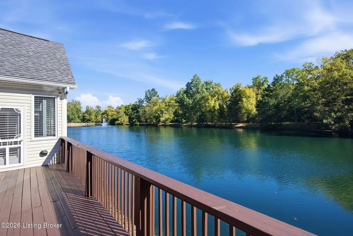 9000 Lyndon Lakes Pl, Louisville, KY 40242 - #1