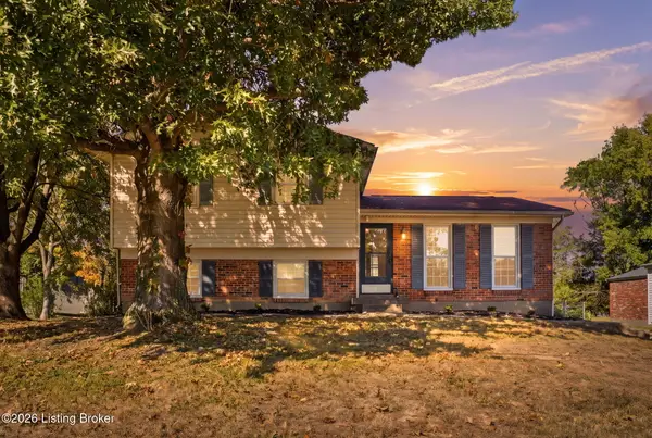 10111 Westwego Pl, Louisville, KY 40299