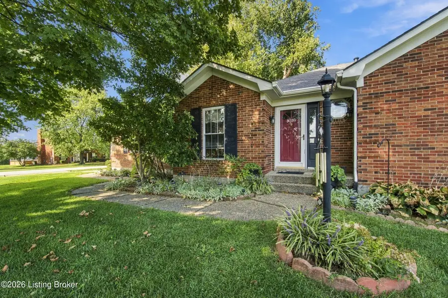 1318 Worth Ave, Shepherdsville, KY 40165 - #2